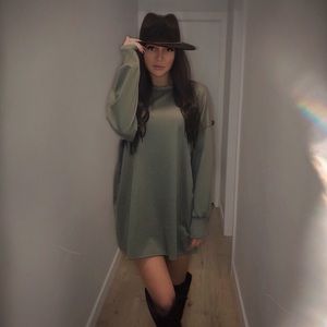 Long sleeve dress